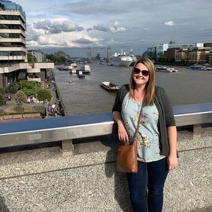 Meet your Posher, Lindsay